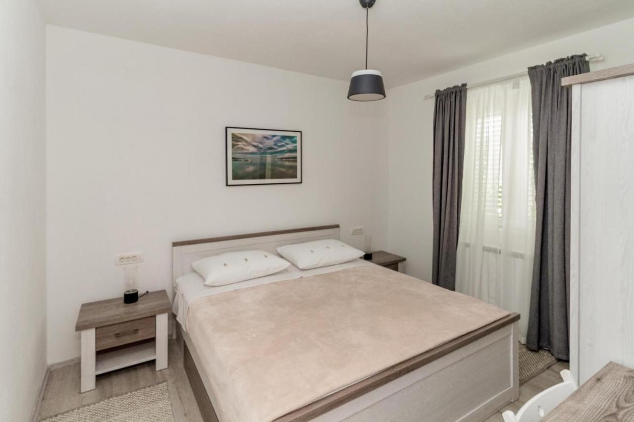 Apartments Happy Sukošan Εξωτερικό φωτογραφία