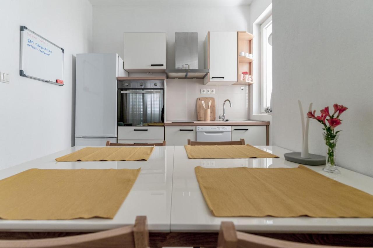 Apartments Happy Sukošan Εξωτερικό φωτογραφία